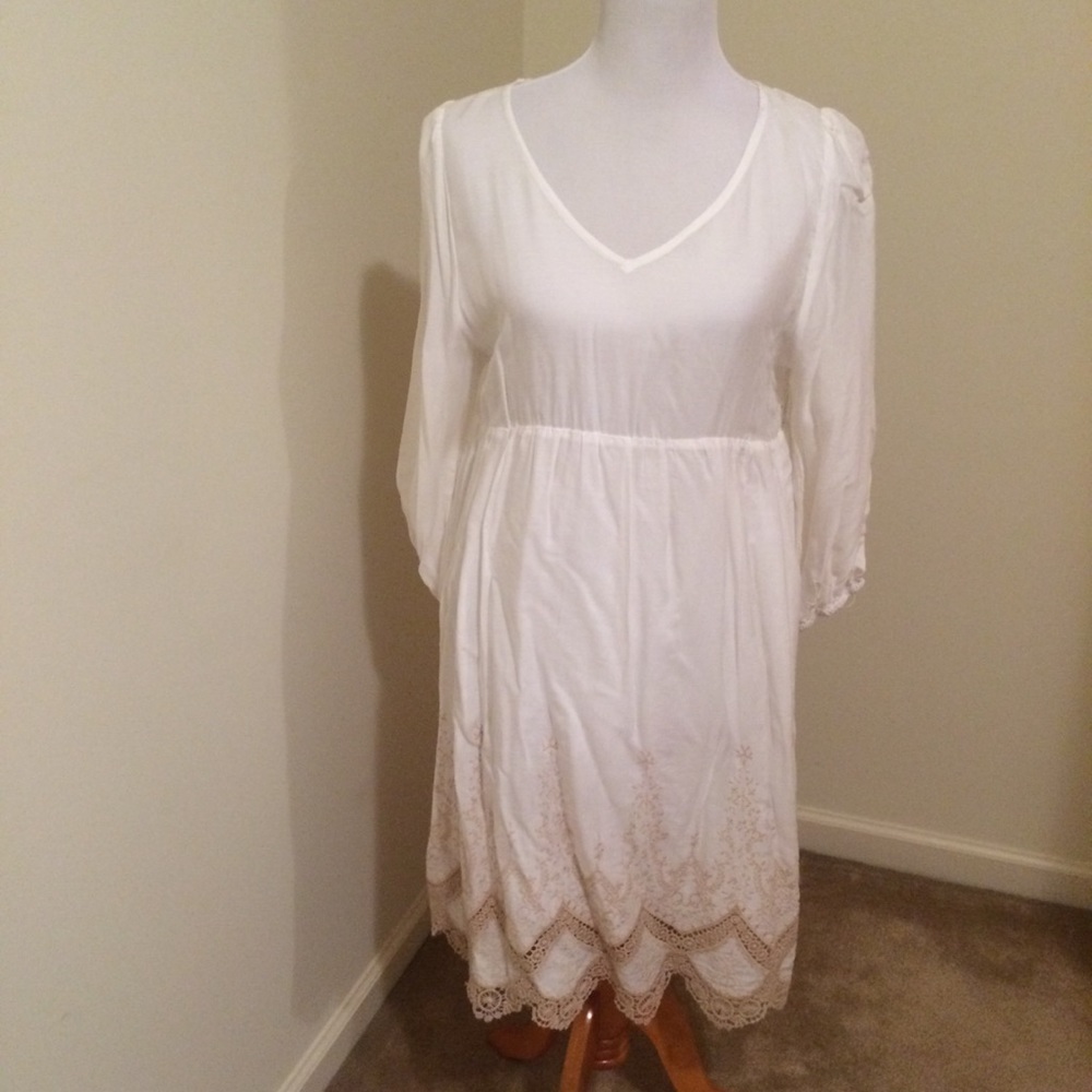 Andrée by Unit White Lace Dress